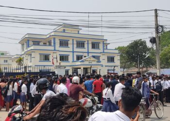 दुव्र्यवहार गरेको भन्दै महेन्द्र राजमार्गमा शान्त्तीपूर्ण आन्दोलन