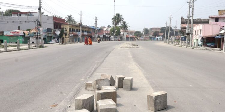 वर्षा नहुँदा जताततै धुलो र धुवाँले आक्रान्त बन्दैँ