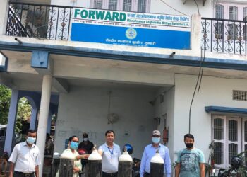 नेतृ भगवती द्धारा इनरुवा अस्पताल सुनसरीलाई चार थान अक्सिजन सिलिण्डर हस्तान्तरण