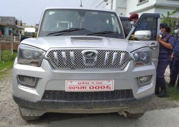 सरकारी गाडीभित्र  चालकको मृत्यु