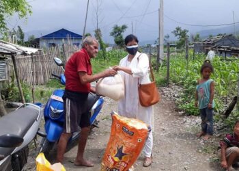 द आर्ट अफ लिभिङ धरानद्वारा खाद्यान्न सहयोग