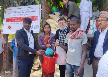 बाढी प्रभावित परिवारलाई सहारा नेपालकाे राहत