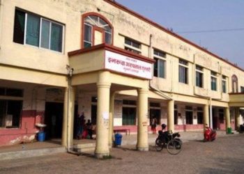 इनरुवा अस्पतालमा डाक्टर देवराज घिमिरेले अभद्रव्यवहार गरेको आरोप