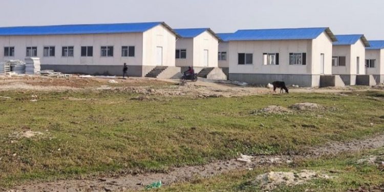 सञ्चालनमा आउन सकेन होल्डिङ सेन्टर