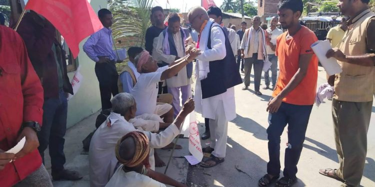 सप्तरी क्षेत्र न. २ मा बाम लोकतान्त्रिक घरदैलो अभियान तीब्र