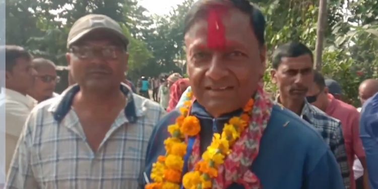 सुनसरीमा उम्मेदबारहरु घरदैलोमा व्यस्त