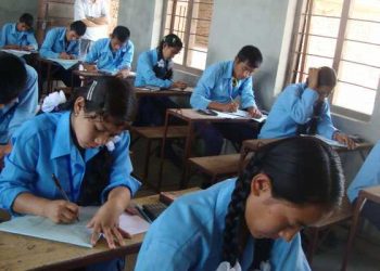 गुणस्तीय शिक्षा नपाएको भन्दै छिमेकी पालिकामा पढ्न बाध्य विद्यार्थी