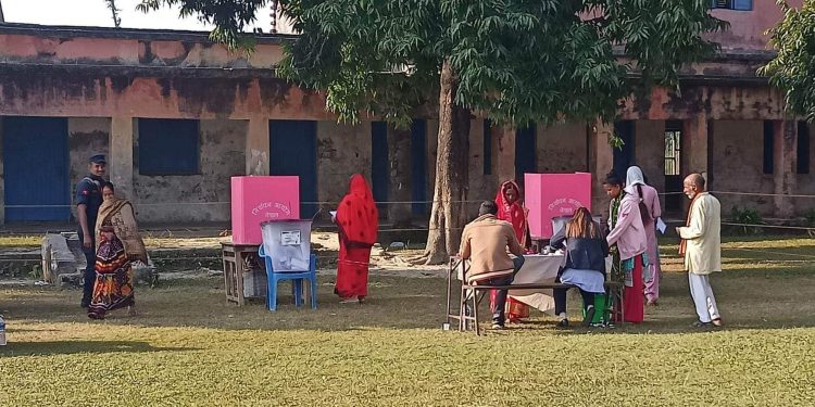पश्चिम नवलपरासी – शान्तिपूर्ण मतदान,७२ प्रतिशत मत खस्यो