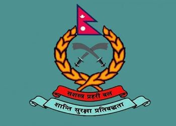 गाँजा र सोफी रक्सीसहित टेम्पु सशस्त्र प्रहरीको नियन्त्रणमा