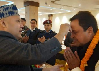 संघीय सांसद चौधरीद्धारा बिकासका लागि राष्ट्र सेवक कर्मचारीहरुसँग बहस