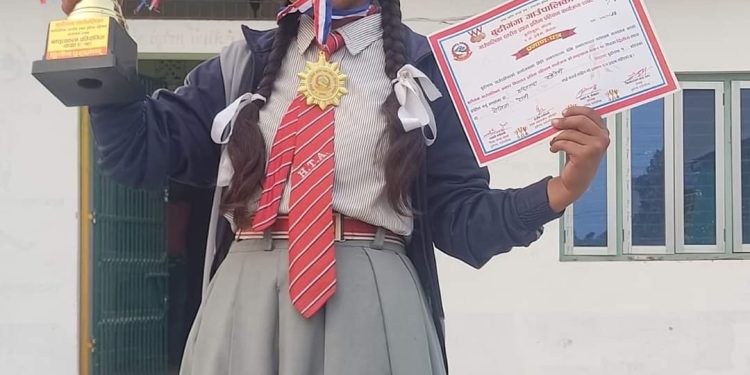 हरित ताराले वक्तृत्वकला प्रतियोगितामा संस्थागत विधालय हरूलाई पाखा लगाउन सफल,रोजिना भइन् उत्कृष्ट