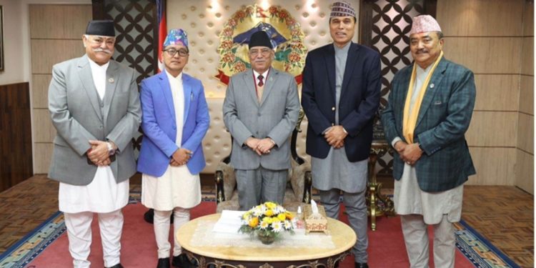 राप्रपा अध्यक्ष तथा उपप्रधानमन्त्री राजेन्द्र लिङ्देन सहितले दिए राजिनामा