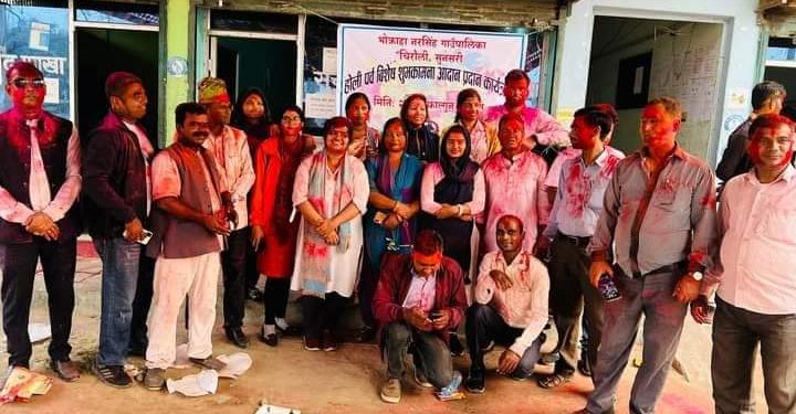 हाेलीमा रंगिए पालिका अध्यक्ष अजमल अख्तर आजाद