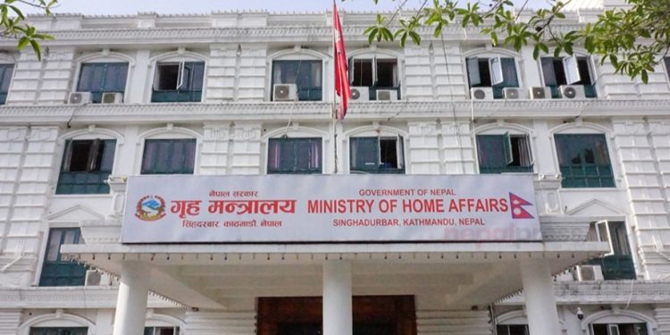 एकल महिलाले जन्माएको र बाबुको ठेगान नभएका बच्चाको जन्मदर्ता मावलीको थरबाट गर्न सबै वडालाई निर्देशन