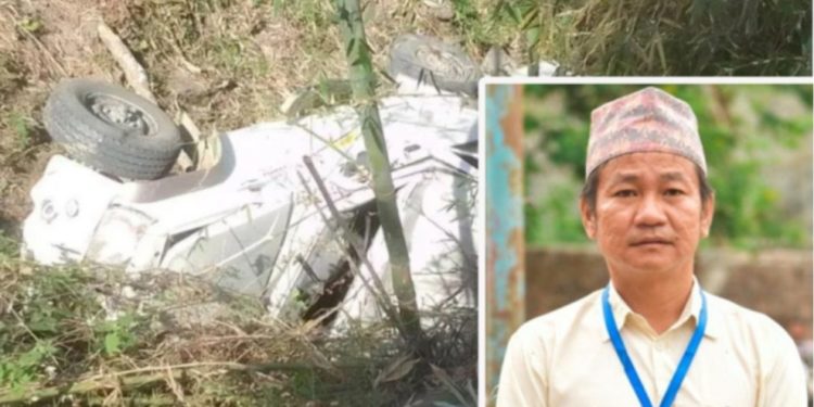 मेयर हर्कराज राईले गाडी चालकलाई कामबाट निकालिदिए