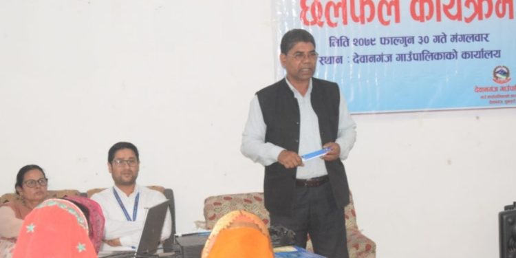 बालविवाह अन्त्यका लागि अभिभावक सँग छलफल