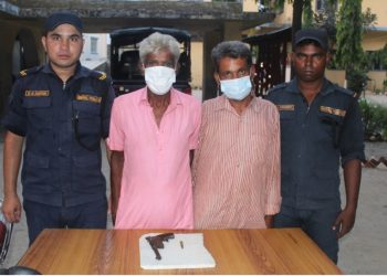 मौलापुरमा कटुवा पेस्तोल सहित दुई जना पक्राउ