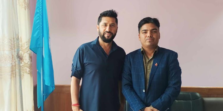 कांग्रेस परित्याग गरेका वीरेन्द्र केएम रास्वापा प्रवेश