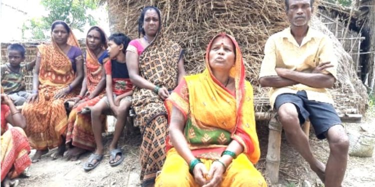 बाढीको त्रासमा बाँच्न विवश