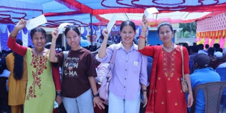 स्नातक तह उतिर्ण गर्ने छात्रालाई प्राेत्साहन स्वरूप एक लाख