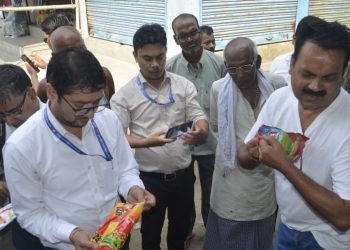 देवानगञ्जमा स्थानीय बजार अनुगमन