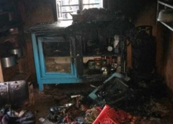 पाख्रिबासका वडाध्यक्ष देबेन्द्र गुरागाईको घरमा गए राति आगजनी