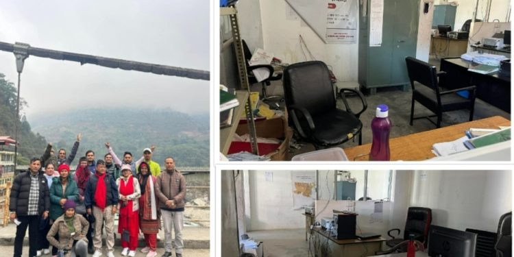 जनप्रतिनिधि तथा कर्मचारी भ्रमणमा जादा सेवाग्राहीलाई समस्या