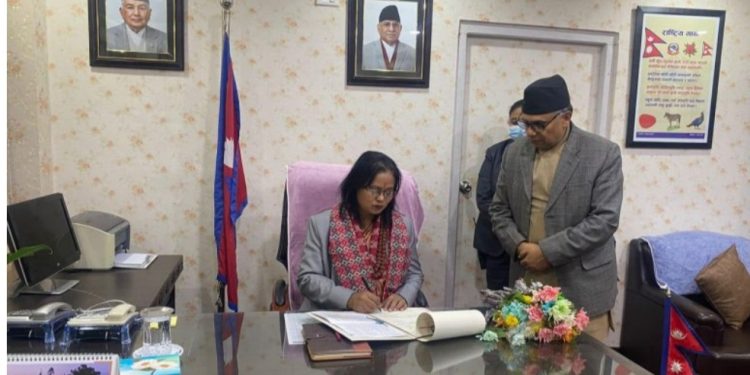 महिलाहरुकाे समस्या समाधानका लागि नीतिगत सुधार आवश्यक: