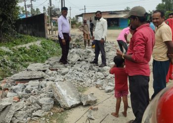 बाबा पेपर मिलले निर्माण गरिएको अबैध संरचना भत्काइयाे