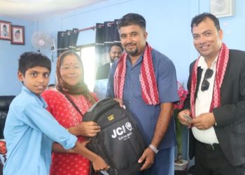 सामुदायिक विद्यालयमा अध्ययनरत १७ जना विद्यार्थीलाई बाह्रदशी जेसीजले अभिभावकत्व ग्रहण गरे