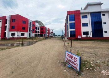 सुनसरी प्रशासनको यातायात कार्यालय इटहरीमा छापा