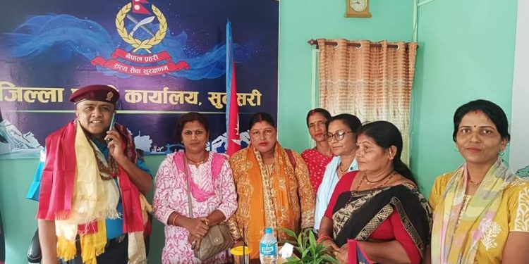 सुनसरी प्रहरी प्रमुखको जिम्मेवारी एसपी तिम्सिनालाई स्वागत