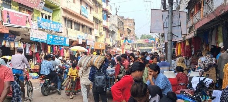 धन्तेरसमा पनि जोगमनीमै आकर्षण, तस्बिरहरु