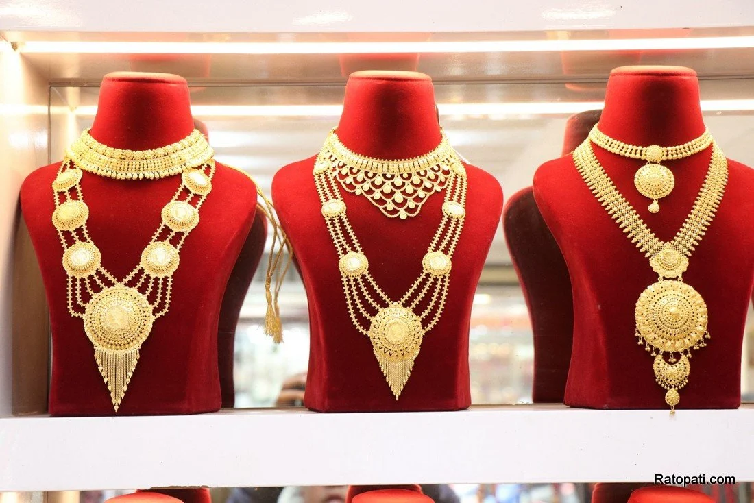 दुई हजारले बढ्यो सुनको मूल्य, कति पुग्यो तोलाको ?