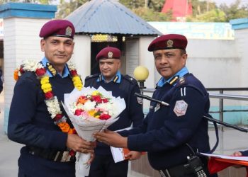 डिआईजी राजन अधिकारीद्वारा सुनसरी प्रहरी कार्यालयको निरीक्षण