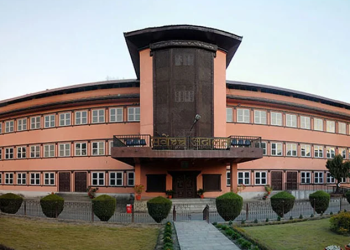 एमाले जग्गा दानको रिट न्यायाधीश श्रेष्ठ र ढुंगानाको इजलासमा