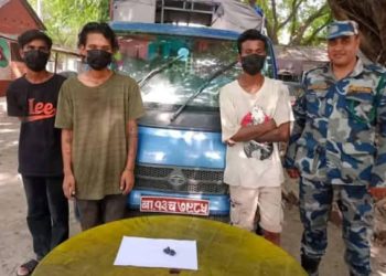 भाईनेट वाईफाईको गाडीबाट हिरोइनसहित तीन जना पक्राउ