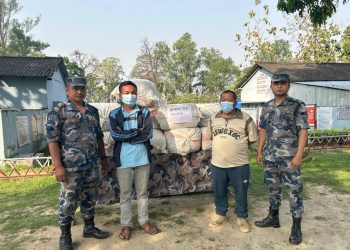 बराहक्षेत्रबाट १७७ केजी गाँजासहित दुई जना पक्राउ :