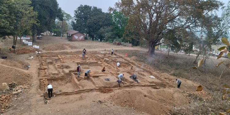 झापाको किच्चकबधस्थलमा आठौँ चरणको उत्खनन, दरबारको जग फेला