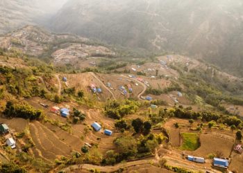 जीवनजल लिन घण्टौँ पैदलयात्रा गर्नुपर्ने अवस्था अन्त्य