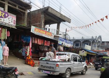 बिना अनुमति र दर्ता, किसान ठगिनेगरी बीउको कारोबार