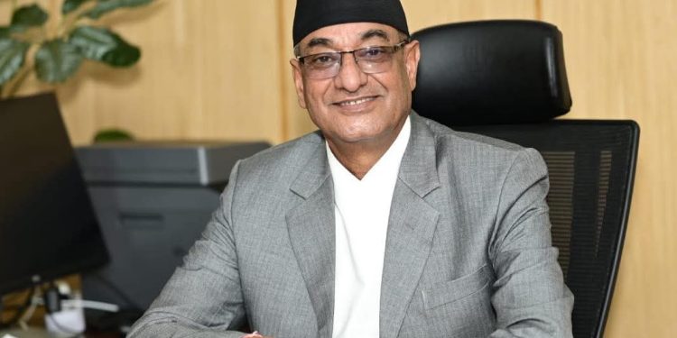 गृहमन्त्री रमेश लेखकको राजीनामा