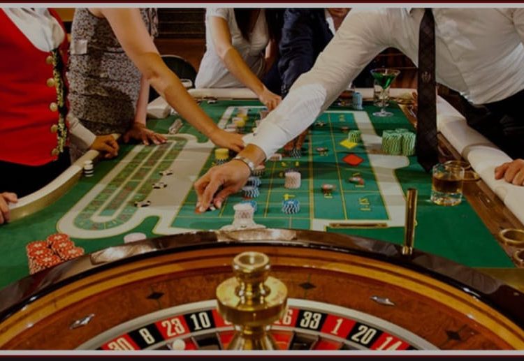 विराटनगरका दुई क्यासिनोमा छापा: २० जना पक्राउ, सञ्चालकसमेत नियन्त्रणमा