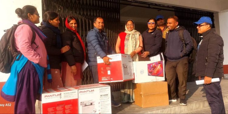 भोक्राहा नरसिंह गाउँपालिकाद्वारा स्वास्थ्य संस्थालाई कम्प्युटर तथा प्रिन्टर सेट हस्तान्तरण