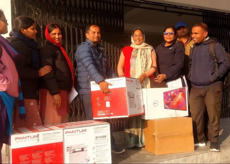 भोक्राहा नरसिंह गाउँपालिकाद्वारा स्वास्थ्य संस्थालाई कम्प्युटर तथा प्रिन्टर सेट हस्तान्तरण